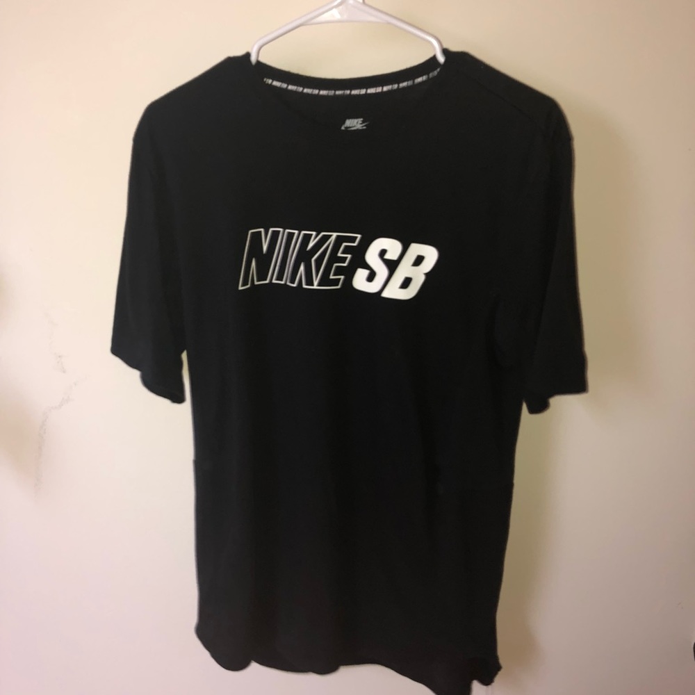 Classic Nike SB Tee with breathable tack cloth.